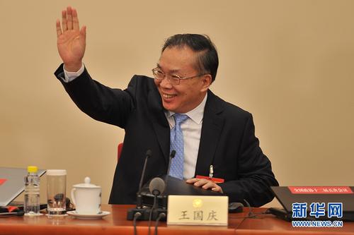 3月2日,，全國(guó)政協(xié)十二屆五次會(huì)議新聞發(fā)布會(huì)在北京人民大會(huì)堂舉行,。圖為大會(huì)新聞發(fā)言人王國(guó)慶,。