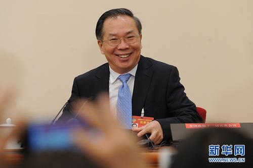 　3月2日，全國政協(xié)十二屆五次會議新聞發(fā)布會在北京人民大會堂舉行,，大會新聞發(fā)言人王國慶介紹會議有關(guān)情況并回答中外記者提問,。