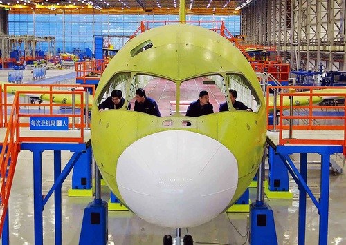 C919機(jī)頭部前臉設(shè)計(jì)令飛行員視野更開闊,。