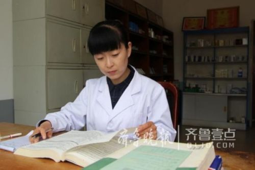 80后女鄉(xiāng)醫(yī)：駐扎海島15年,，一人守護(hù)上千居民