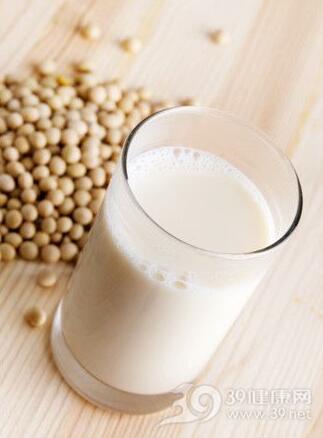 喝豆?jié){到底能防乳腺癌還是致乳腺癌,？