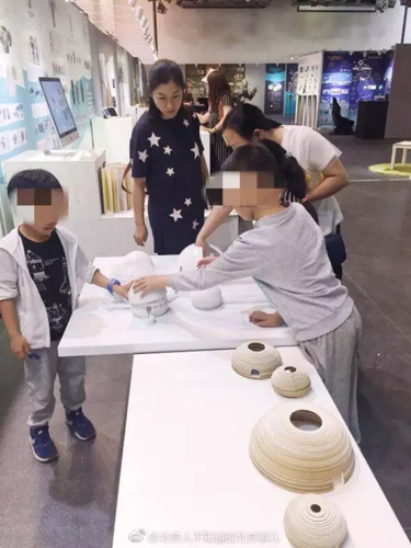 畢業(yè)展作品被盜皮皮蝦也遭殃 學生貼26個勿觸碰
