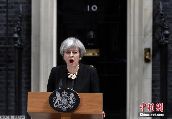資料圖：英國倫敦,，英國首相特蕾莎·梅在唐寧街10號發(fā)表演說,。