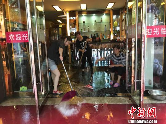 浙江遭暴雨侵襲錢(qián)塘江流域暴發(fā)建國(guó)后第二大洪水