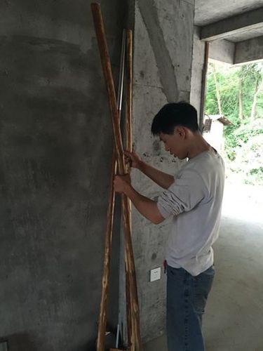 父親培養(yǎng)兒子當網紅:網絡世界需要的只是爭議