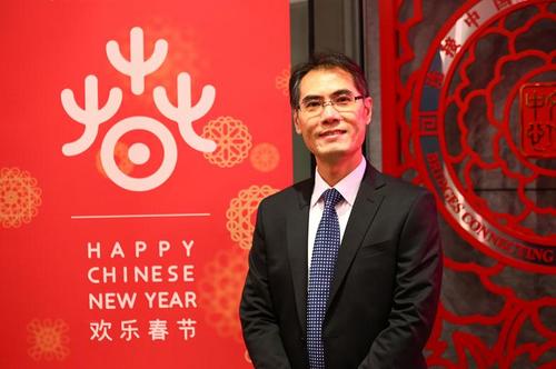 中國僑網(wǎng)巴黎中國文化中心主任嚴振全。（法國《歐洲時報》）