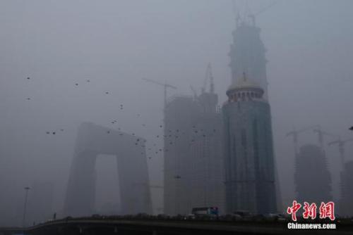 資料圖：遭遇霧霾襲擊的北京,。<a target='_blank' href='http://www.chinanews.com/'>中新社</a>記者 李慧思 攝