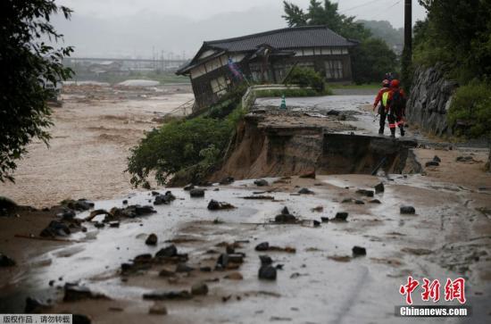 至當(dāng)?shù)貢r間8日，暴雨已造成16人死亡,，此外仍有10多人下落不明,。