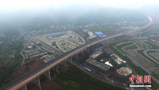 資料圖：雅康高速公路,。 劉忠俊 攝