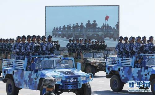 7月30日，慶祝中國人民解放軍建軍90周年閱兵在位于內(nèi)蒙古的朱日和訓(xùn)練基地舉行,。中共中央總書記,、國家主席、中央軍委主席習(xí)近平檢閱部隊并發(fā)表重要講話,。這是海軍陸戰(zhàn)隊方隊,。新華社記者 沈伯韓 攝 圖片來源：新華網(wǎng)