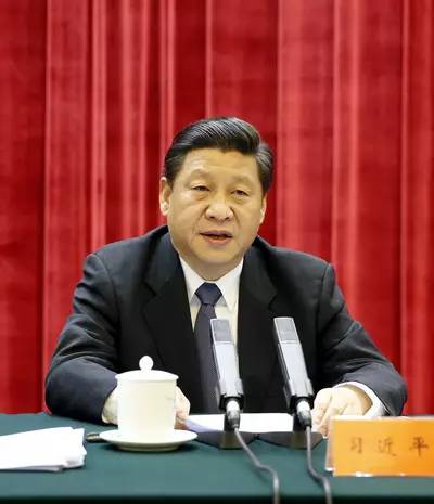 2013年12月26日,，中共中央在北京人民大會(huì)堂舉行紀(jì)念毛澤東同志誕辰120周年座談會(huì),。中共中央總書記、國家主席,、中央軍委主席習(xí)近平發(fā)表重要講話,。