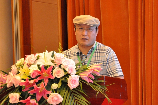 人民政協(xié)報社黨組副書記,、副總編輯張寶川致辭