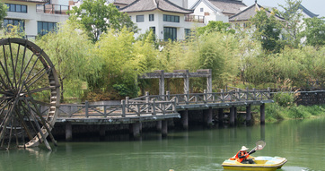 浙江安吉：物業(yè)進村 守護綠水青山