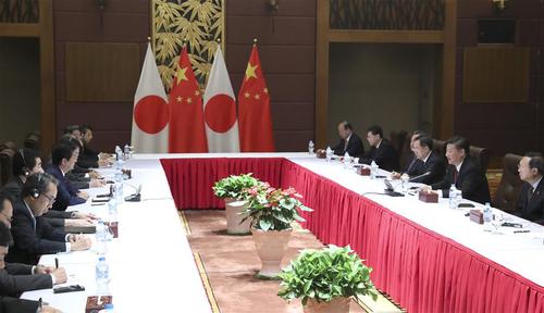 習(xí)近平會見日本首相安倍晉三2