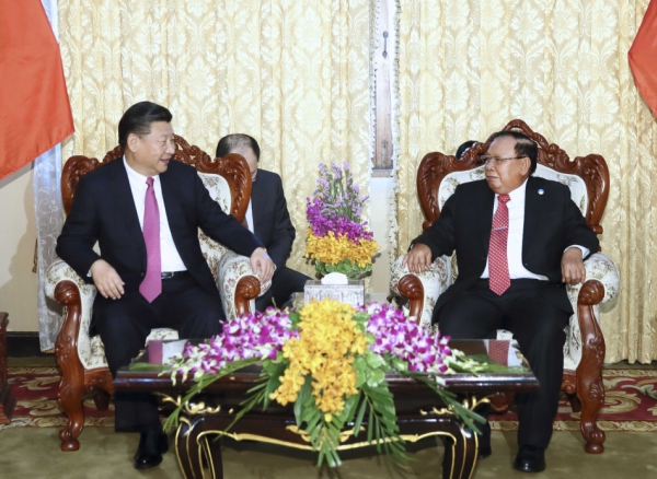 習(xí)近平同老撾人民革命黨中央委員會(huì)總書記,、國家主席本揚(yáng)舉行會(huì)談