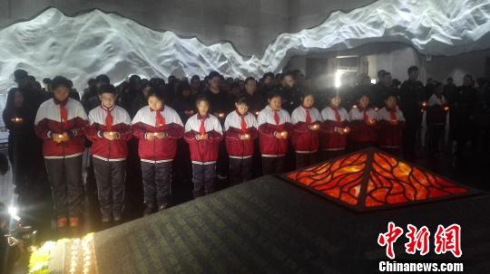 12月13日，沈陽(yáng)“九一八”歷史博物館在國(guó)家公祭日舉行悼念儀式,?！≈烀饔?攝