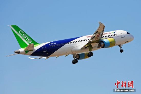 12月17日,，第二架C919大型客機(jī)在上海浦東國際機(jī)場完成首次飛行,。<a target='_blank' href='http://www.chinanews.com/'>中新社</a>記者 殷立勤 攝