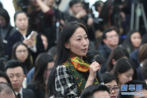 香港文匯報,、大公報記者提問