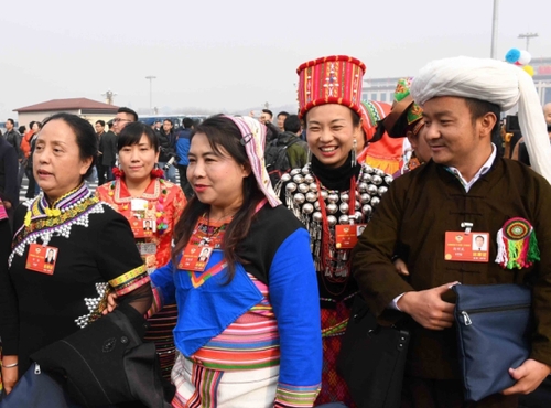 （3）全國政協(xié)十三屆一次會(huì)議開幕