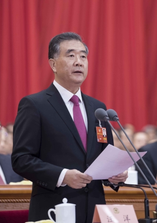 3月3日,，中國人民政治協(xié)商會(huì)議第十三屆全國委員會(huì)第一次會(huì)議在北京人民大會(huì)堂開幕,。汪洋主持開幕會(huì)。新華社記者李濤攝