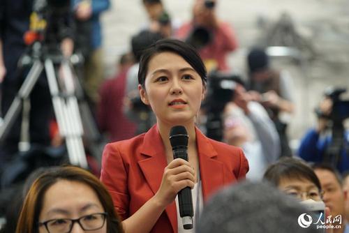 央視臺,、央視網記者提問 人民網記者 趙鐸 攝