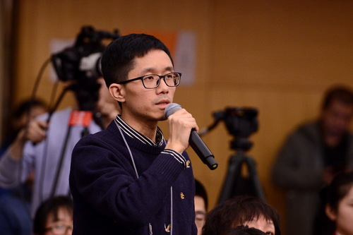 中國青年報記者提問,。人民網(wǎng)張啟川 攝