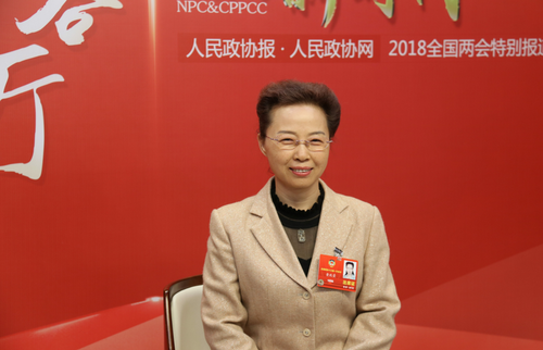 全國政協(xié)委員、河南省人民醫(yī)院老年醫(yī)學(xué)科主任黃改榮