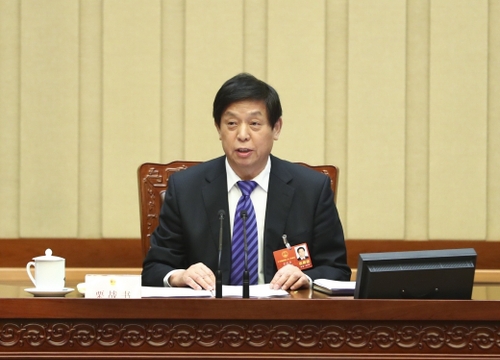 （1）十三屆全國人大一次會議主席團(tuán)舉行第六次會議