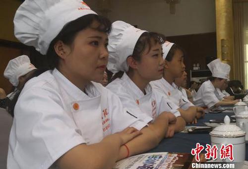 圖為啟動儀式現(xiàn)場,。　崔琳 攝