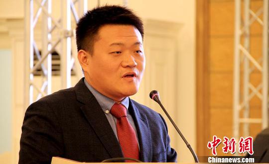 5月17日,，歐亞醫(yī)學(xué)會秘書長葛劍在會上發(fā)言,。　鐘欣 攝
