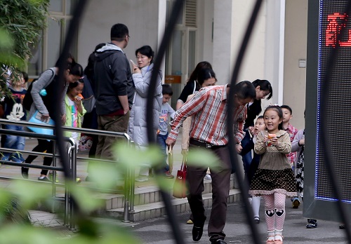 四五歲就懂核反應(yīng)堆,？外媒稱中國(guó)“牛娃簡(jiǎn)歷”折射家長(zhǎng)焦慮