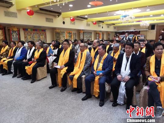 圖為“感知中國·大美青?！敝袊嗪Ｃ褡逦幕囆g(shù)展布宜諾斯艾利斯市巡展現(xiàn)場(chǎng)?！∩俸?攝