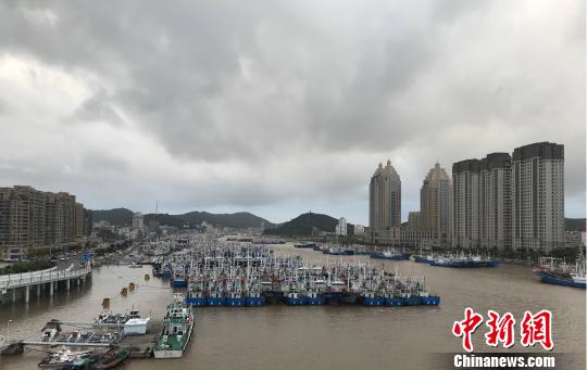 此前臺(tái)風(fēng)“安比”過境前的舟山?！埍?攝