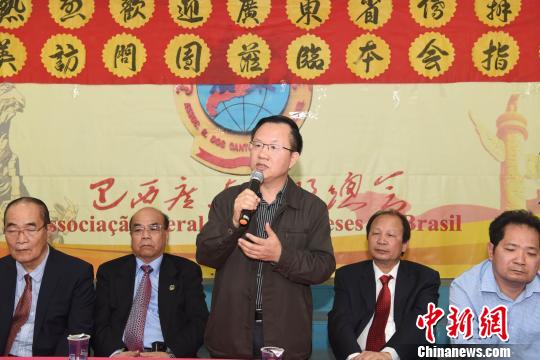 圖為訪問(wèn)團(tuán)團(tuán)長(zhǎng),、廣東省僑辦副主任鄭建民致辭,。莫成雄 攝