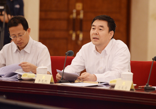 李龍熙委員發(fā)言,。