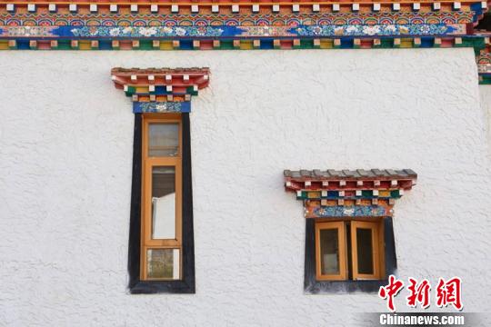 圖為9月11日,，魯朗的特色藏居,。　魯朗景區(qū)管委會 攝