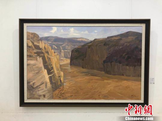 圖為中央美術(shù)學(xué)院院長范迪安的作品《石門西照》?！±钔ヒ?攝