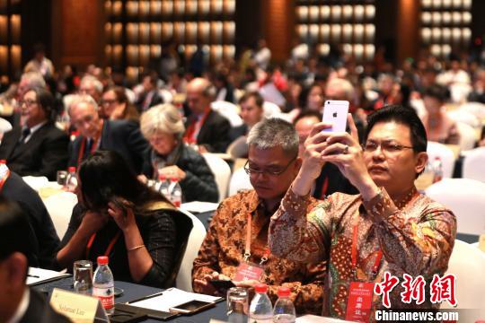第五屆尼山世界文明論壇以“同命同運相融相通：文明的相融與人類命運共同體”為主題,。　梁犇 攝