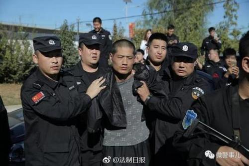 畫(huà)面曝光,！遼寧2名越獄逃犯于河北遼寧交界處被抓