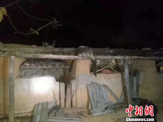震中受傷的民房,。　鐘欣 攝