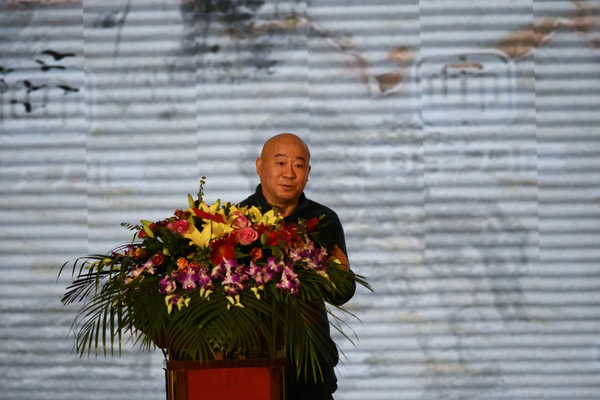 中國(guó)書(shū)畫(huà)院副院長(zhǎng)范楊