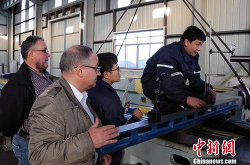 資料圖：大裝備制造業(yè)工廠,。<a target='_blank' href='http://www.chinanews.com/'>中新社</a>記者 任海霞 攝(圖文無關(guān))