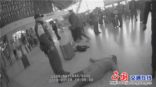 行李中有長剪刀不配合安檢 戲精女車站撒潑被拘5天
