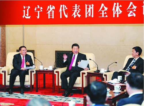 3月6日,，中共中央總書記,、中共中央軍委主席習(xí)近平參加十二屆全國人大一次會議遼寧代表團(tuán)的審議,。 新華社發(fā)