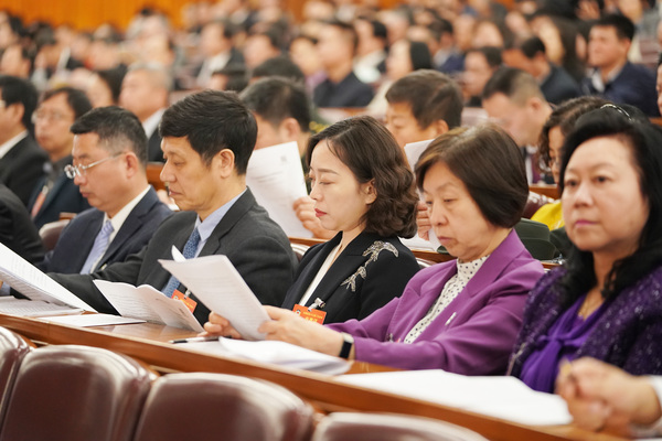 2019年3月3日下午3時,，全國政協(xié)十三屆二次會議在人民大會堂開幕,。   本報記者 賈寧攝1
