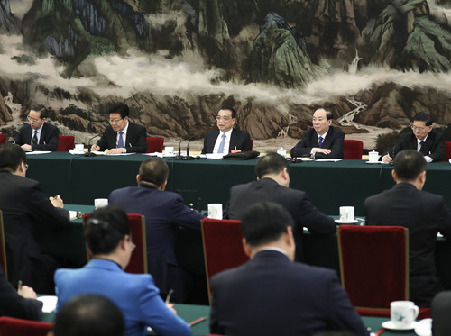 3月8日,，中共中央政治局常委,、國務(wù)院總理李克強參加十三屆全國人大二次會議湖北代表團的審議。新華社記者 丁林 攝
