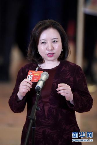　　3月9日，全國政協(xié)十三屆二次會議在北京人民大會堂舉行第二次全體會議,。這是全國政協(xié)委員劉月寧在“委員通道”接受采訪,。 新華社記者 陳曄華 攝