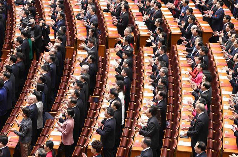3月15日,，第十三屆全國(guó)人民代表大會(huì)第二次會(huì)議在北京人民大會(huì)堂舉行閉幕會(huì)。 新華社記者 張領(lǐng) 攝