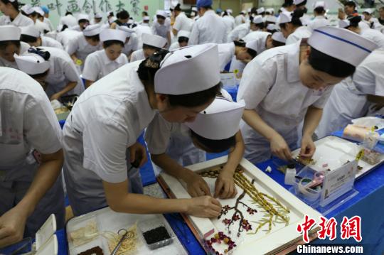圖為比賽的現(xiàn)場 林浩 攝