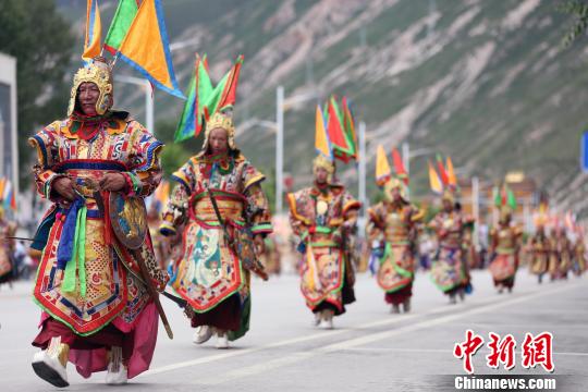 青海試點(diǎn)在500個(gè)行政村配備文化管理員